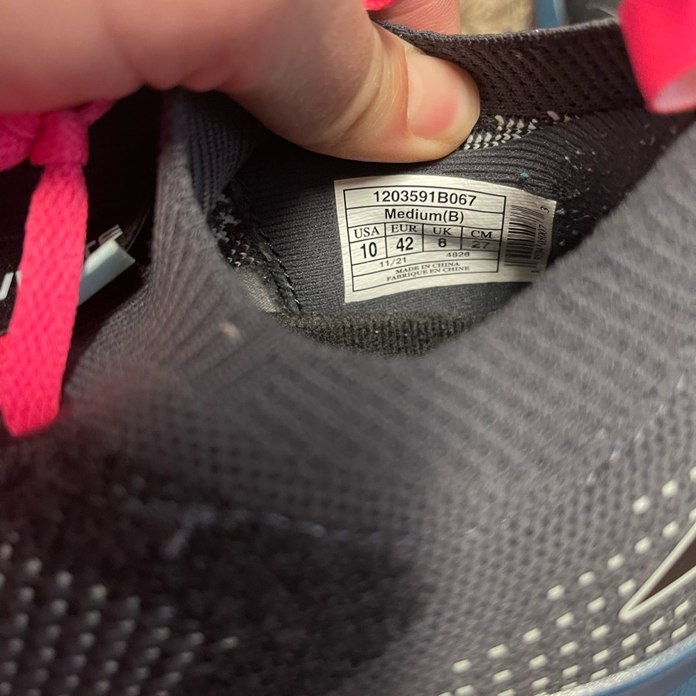 Brooks energize neutral running shoes